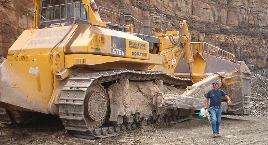 Komatsu-D575A