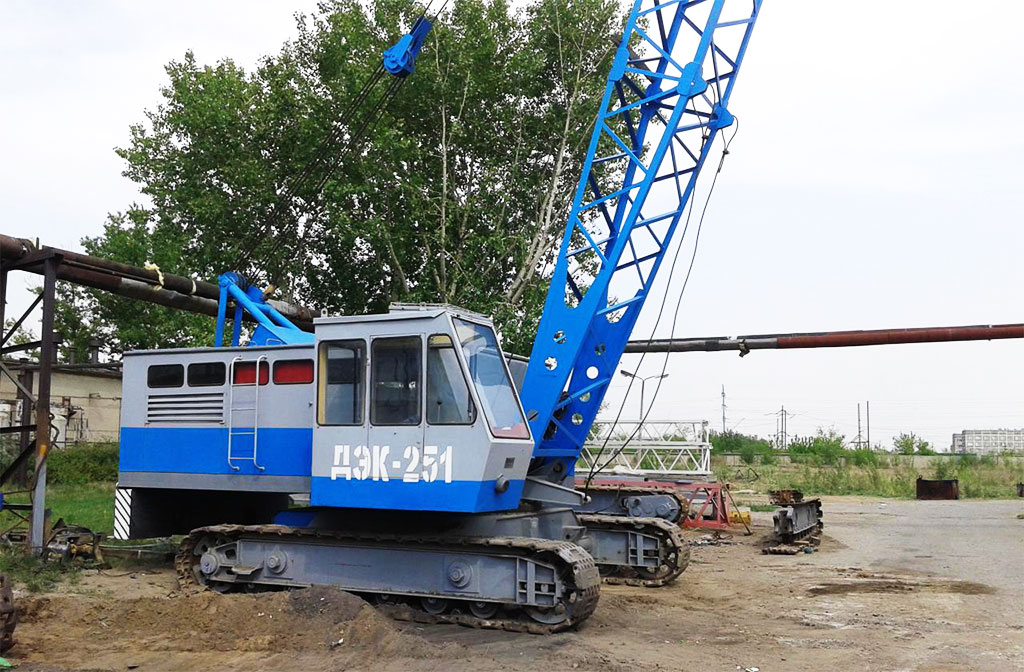 Гусеничный кран ДЭК-251