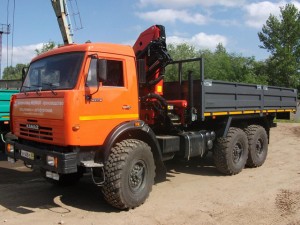 Кран-манипуляторная установка на автомобиле Камаз