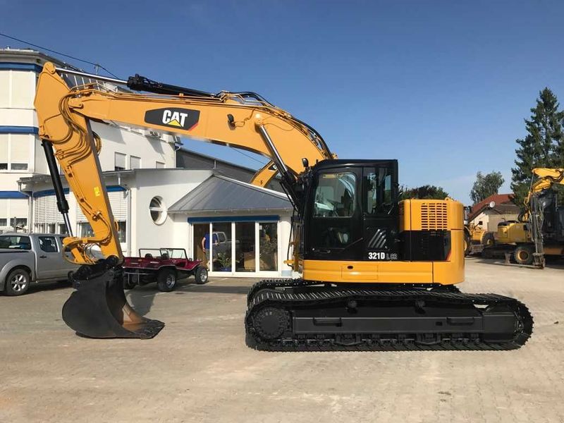 Один из лучших экскаваторов Caterpillar это модель Cat 321
