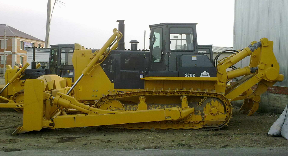 Shantui SD-32 - тяжелый бульдозер