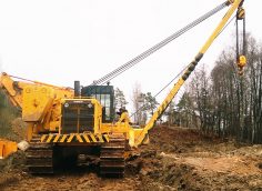 Трубоукладчик Komatsu D355C